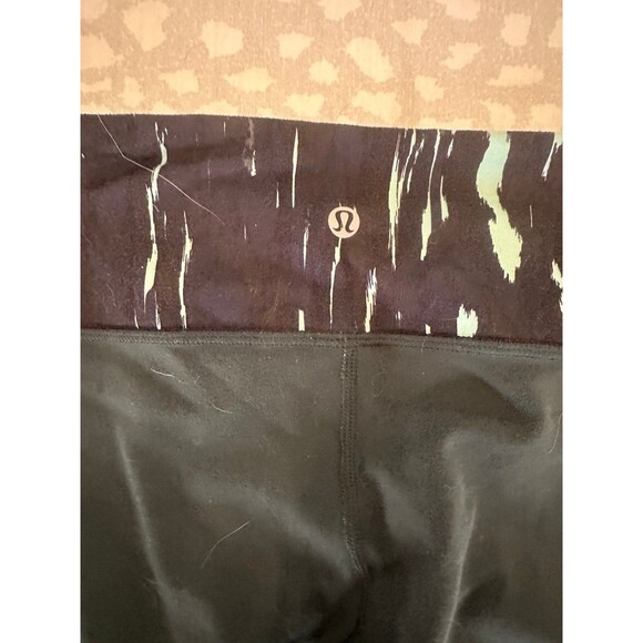 Lululemon Wunder Under Pant III (Reversible) size 6 - Picture 8 of 9